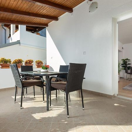 Apartments Elita Rovinj Luaran gambar