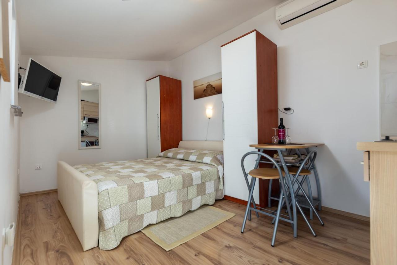 Apartments Elita Rovinj Luaran gambar